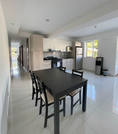 Apartamento en Jardines del Sur cocina comedor